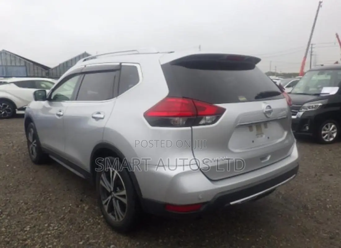 Nissan X-Trail 2.0 Petrol FWD 2019 Silver