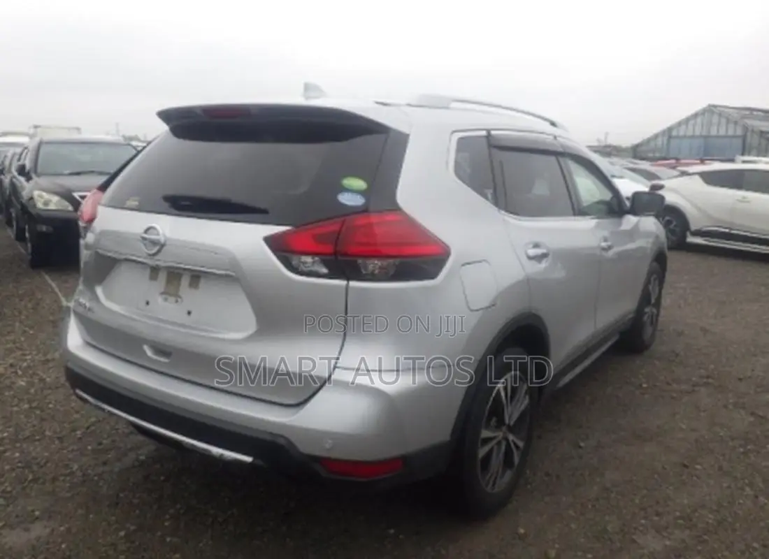 Nissan X-Trail 2.0 Petrol FWD 2019 Silver
