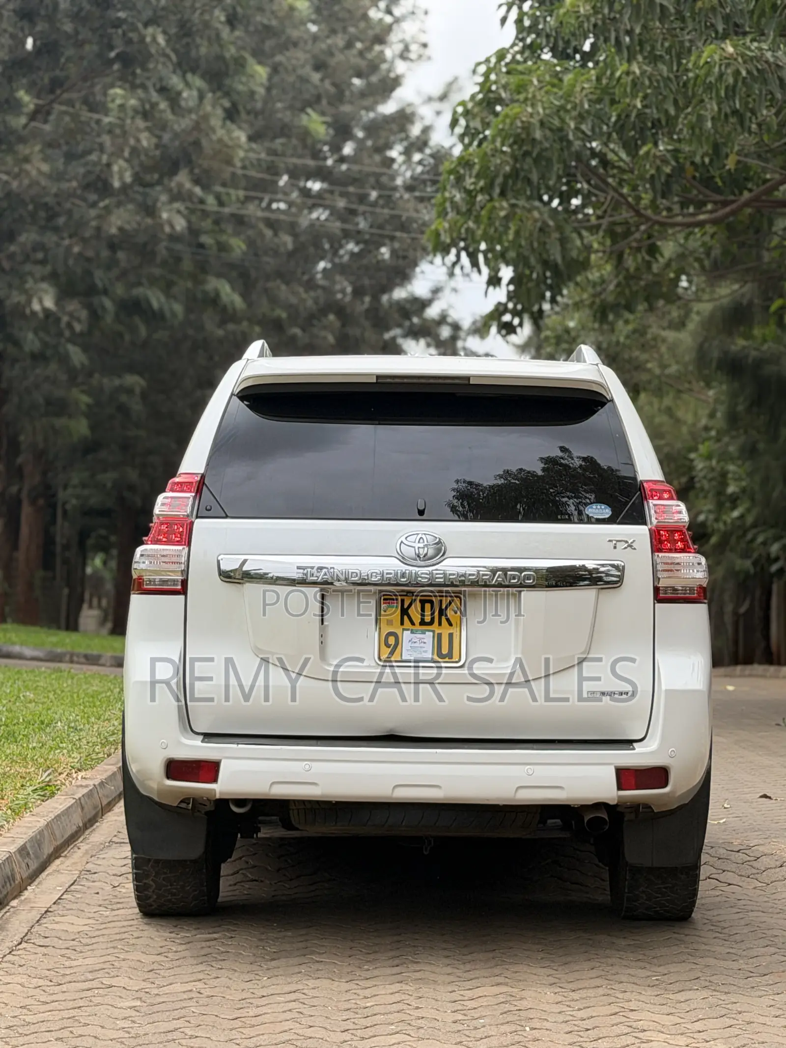Toyota Land Cruiser Prado 2015 White