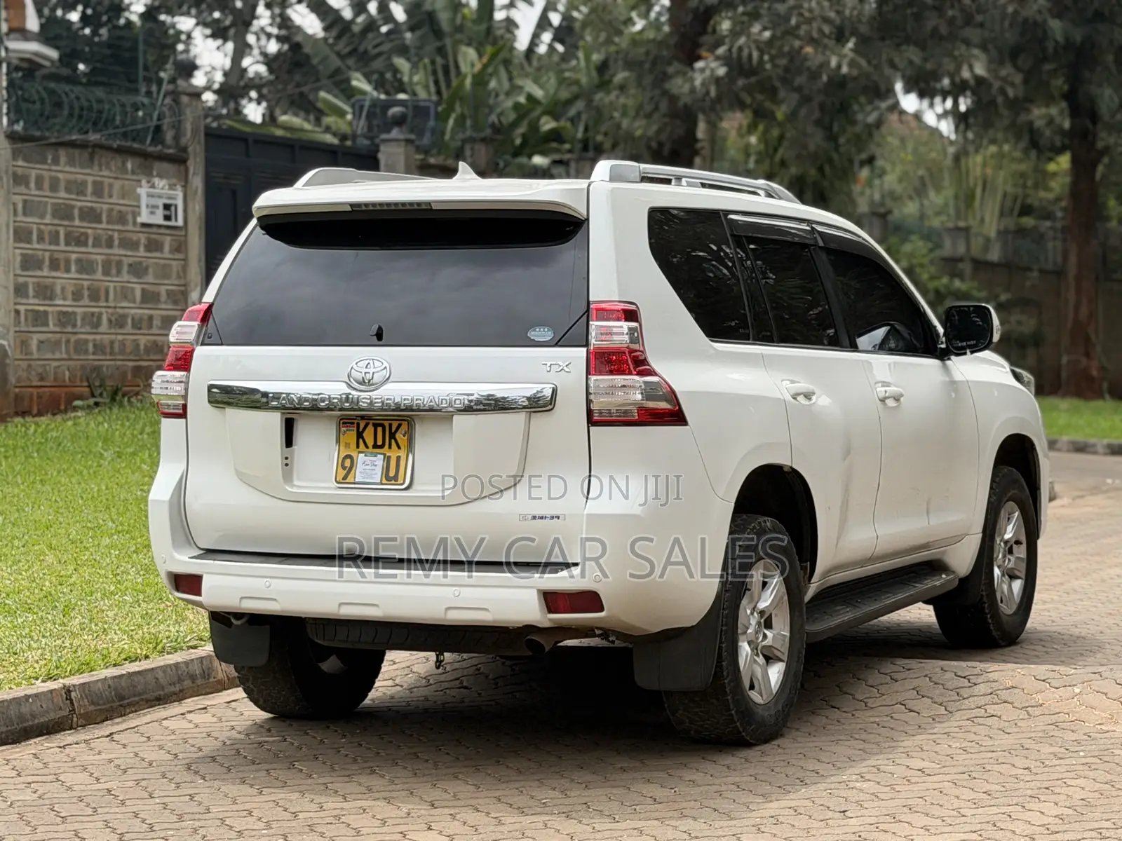 Toyota Land Cruiser Prado 2015 White