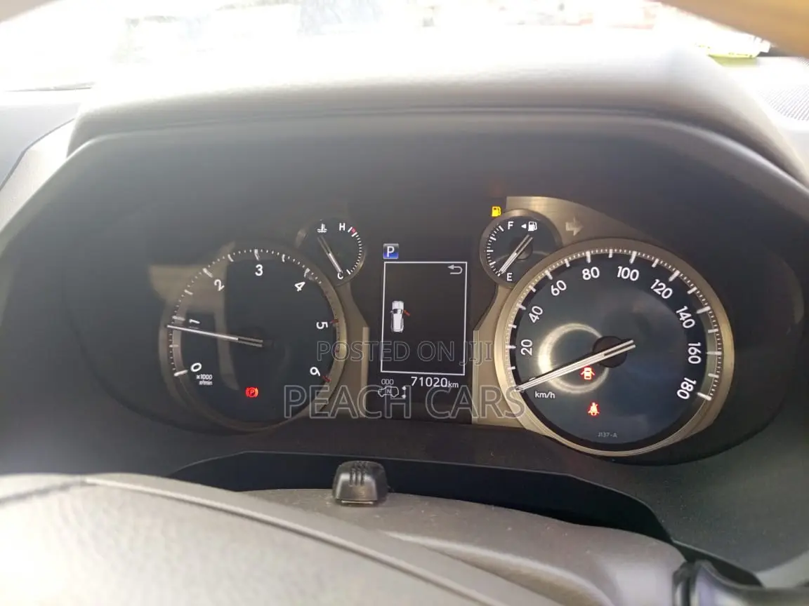 Toyota Land Cruiser Prado 2018 Brown