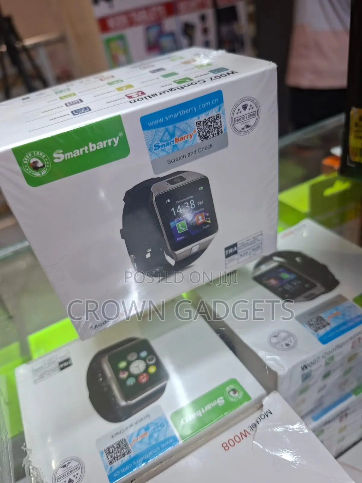 W007 Smartwatch With Camera Touchscreen and Memory Card