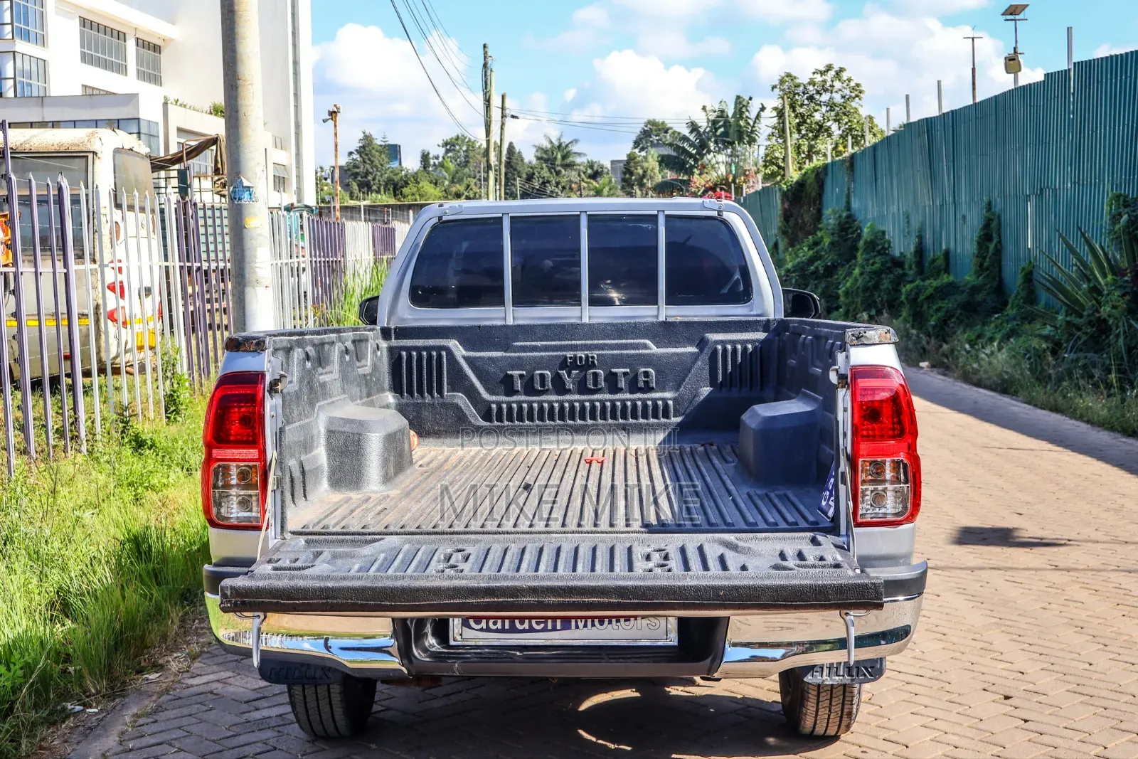 Toyota Hilux 2019 Silver