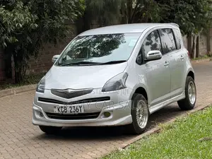 Toyota Ractis 2007 Silver