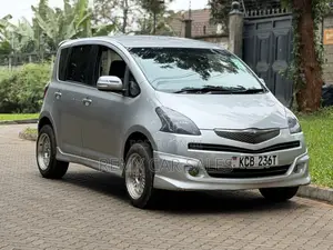 Toyota Ractis 2007 Silver