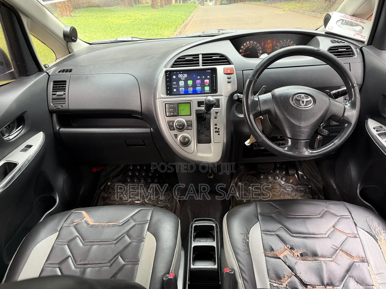Toyota Ractis 2007 Silver
