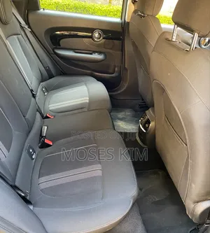 Mini Clubman 2019 Brown