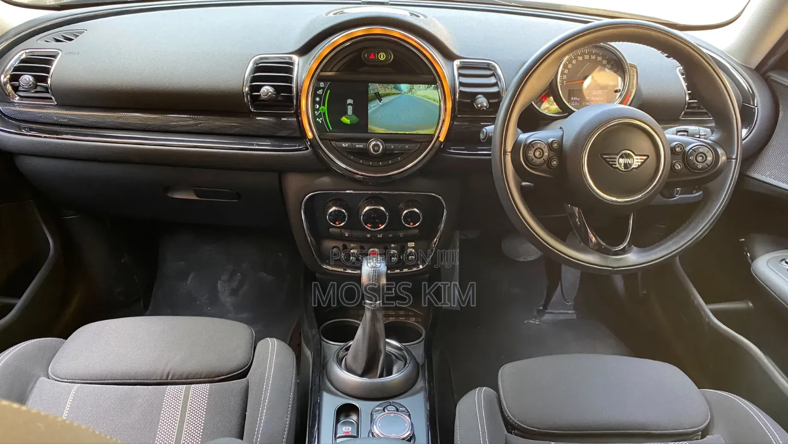 Mini Clubman 2019 Brown