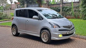 Toyota Ractis 2007 Silver