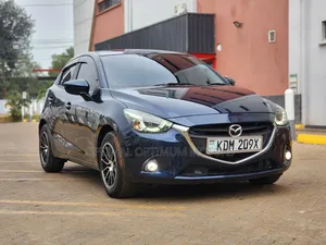 Mazda Demio 2016 Blue