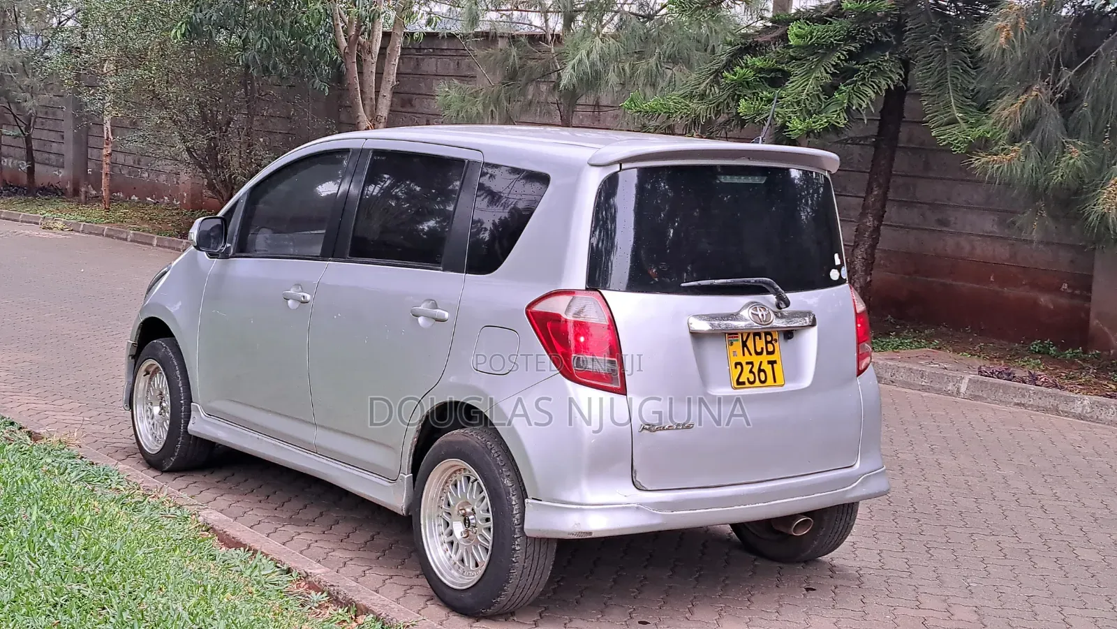 Toyota Ractis 2007 Silver