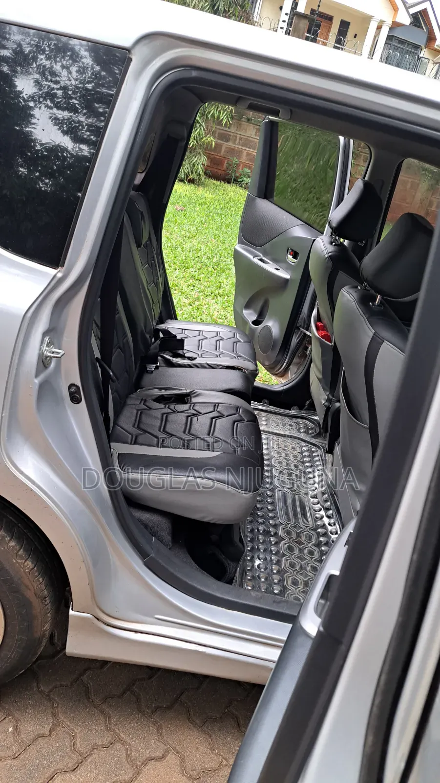Toyota Ractis 2007 Silver