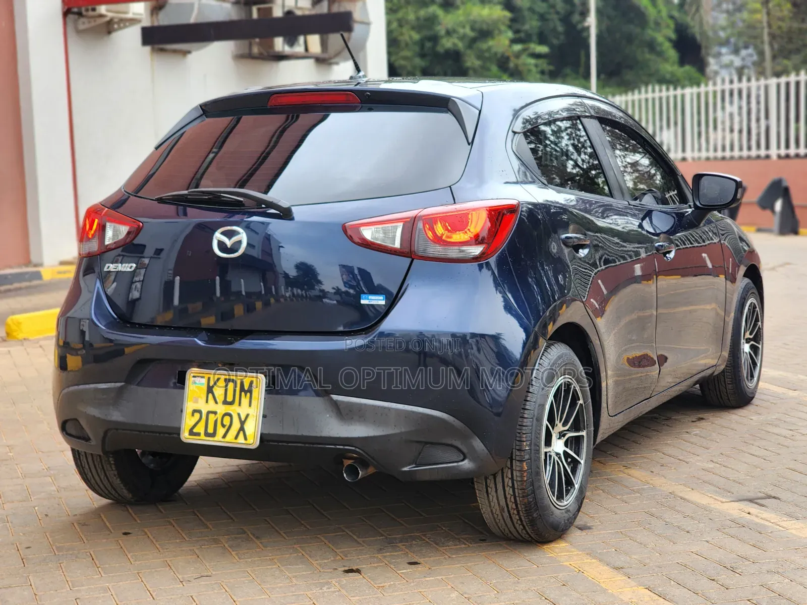 Mazda Demio 2016 Blue