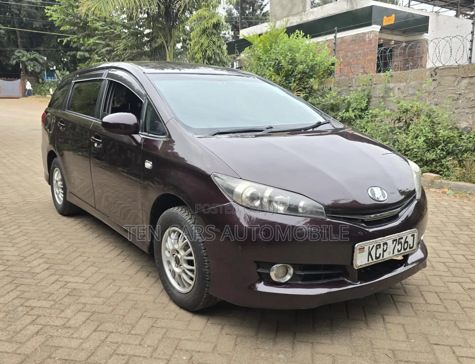 Toyota Wish 2010 Brown