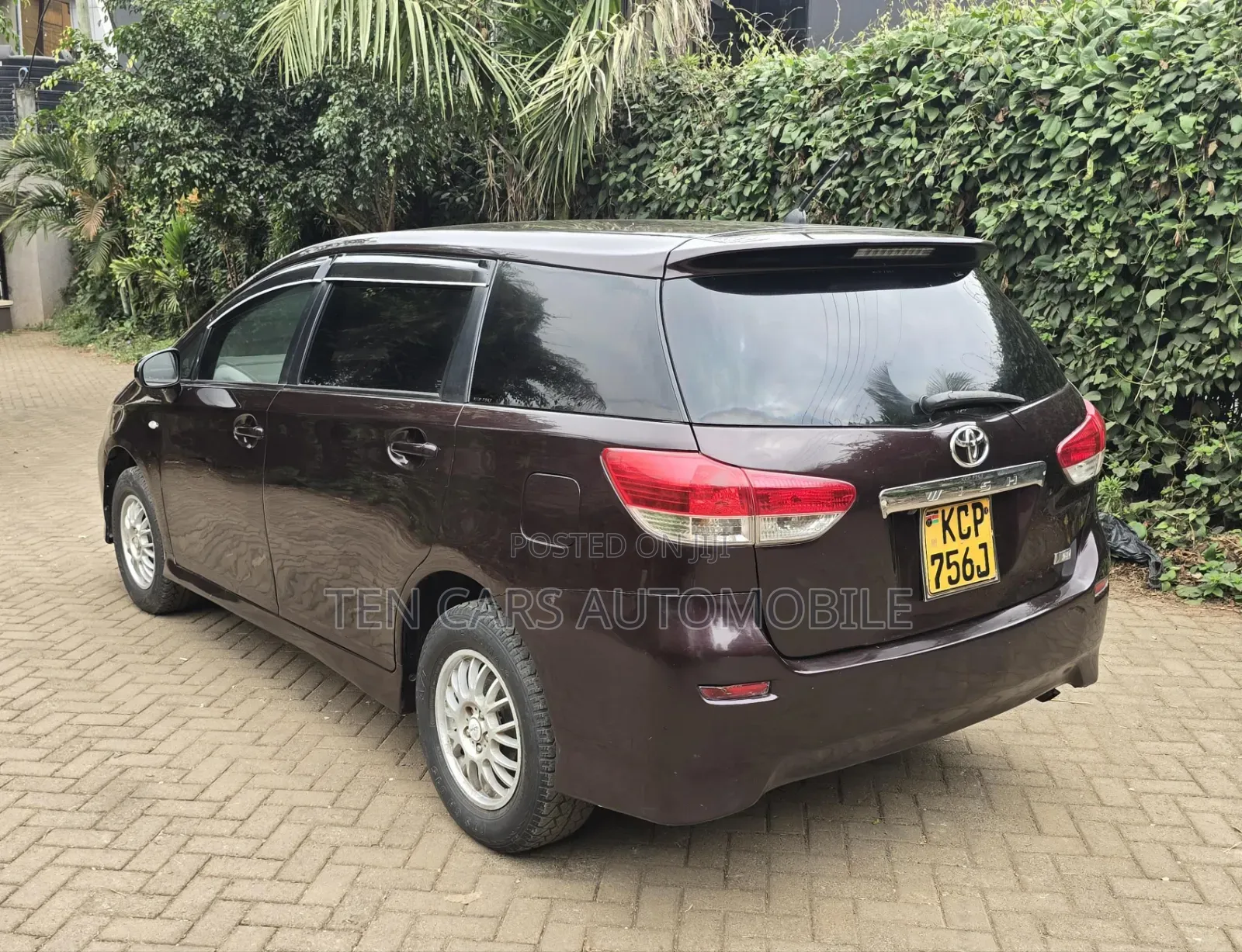 Toyota Wish 2010 Brown
