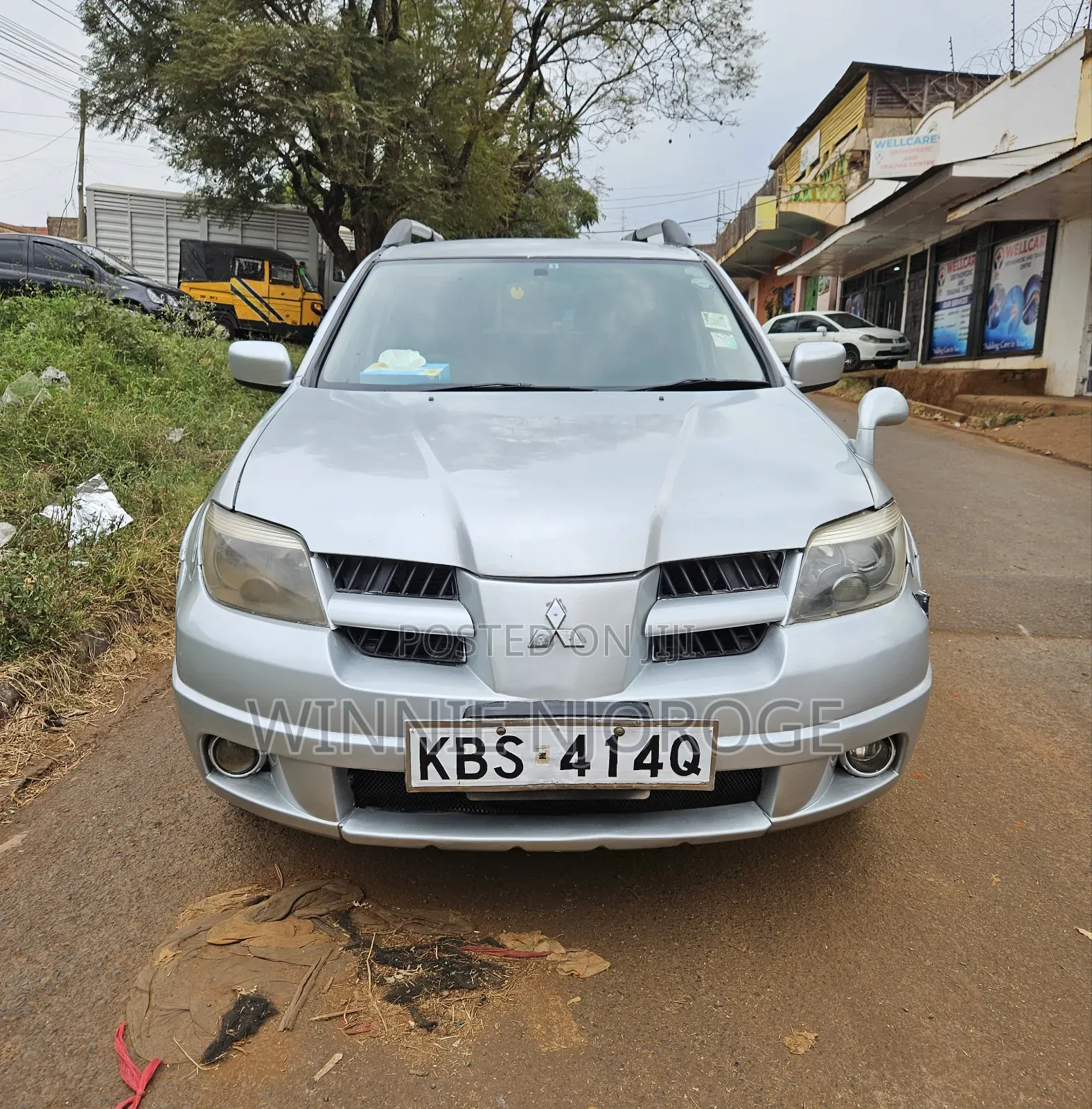 Mitsubishi Airtrek 2005 Silver