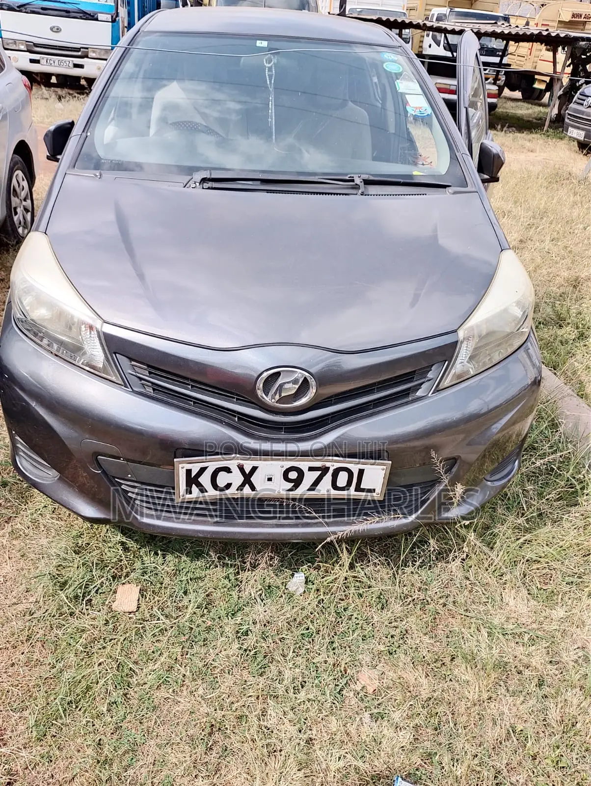 Toyota Vitz 2012 Gray