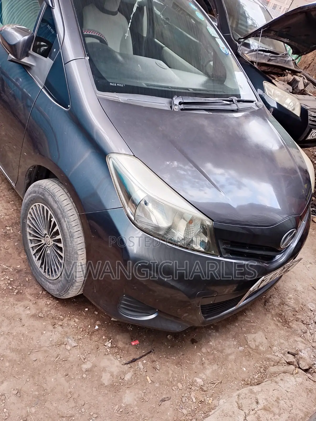 Toyota Vitz 2012 Gray