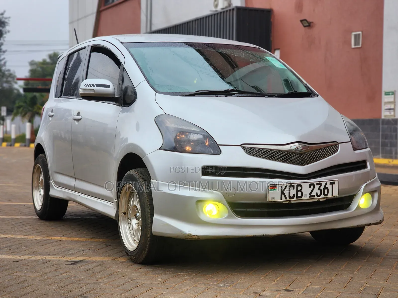 Toyota Ractis 2007 Silver