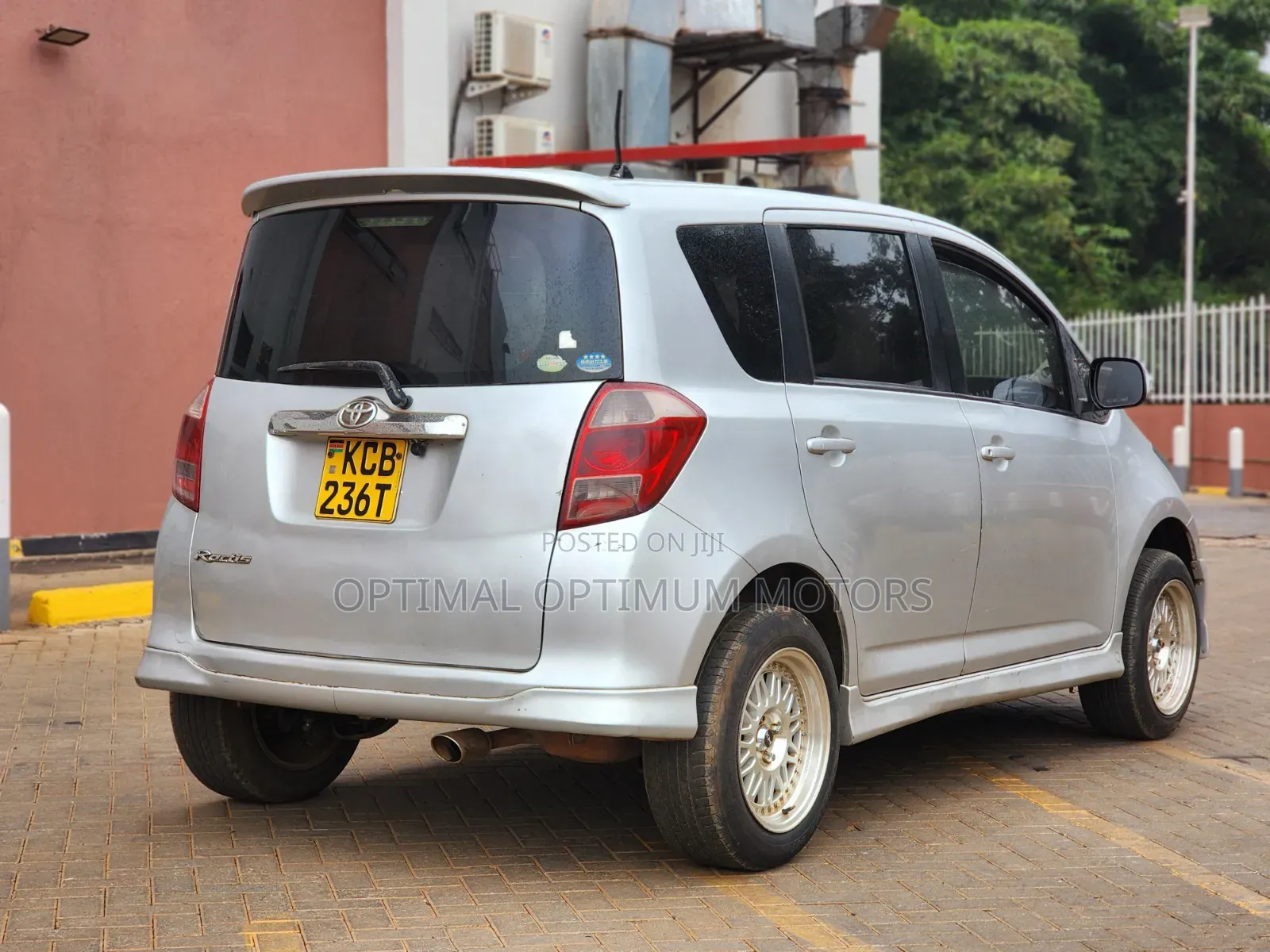 Toyota Ractis 2007 Silver