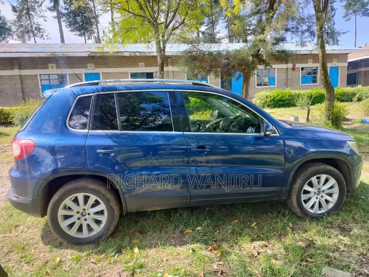 Volkswagen Tiguan 2011 Blue