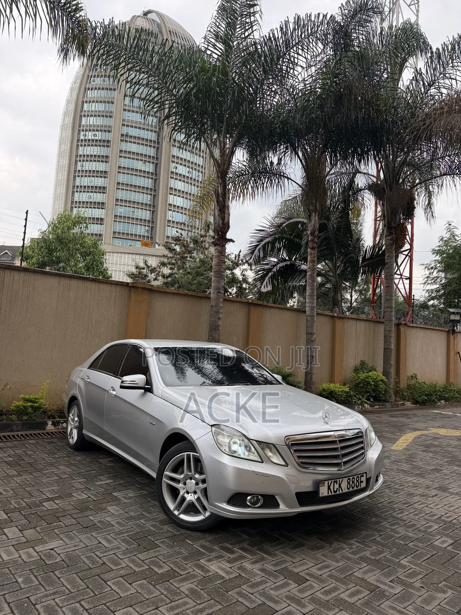 Mercedes-Benz E250 2010 Silver