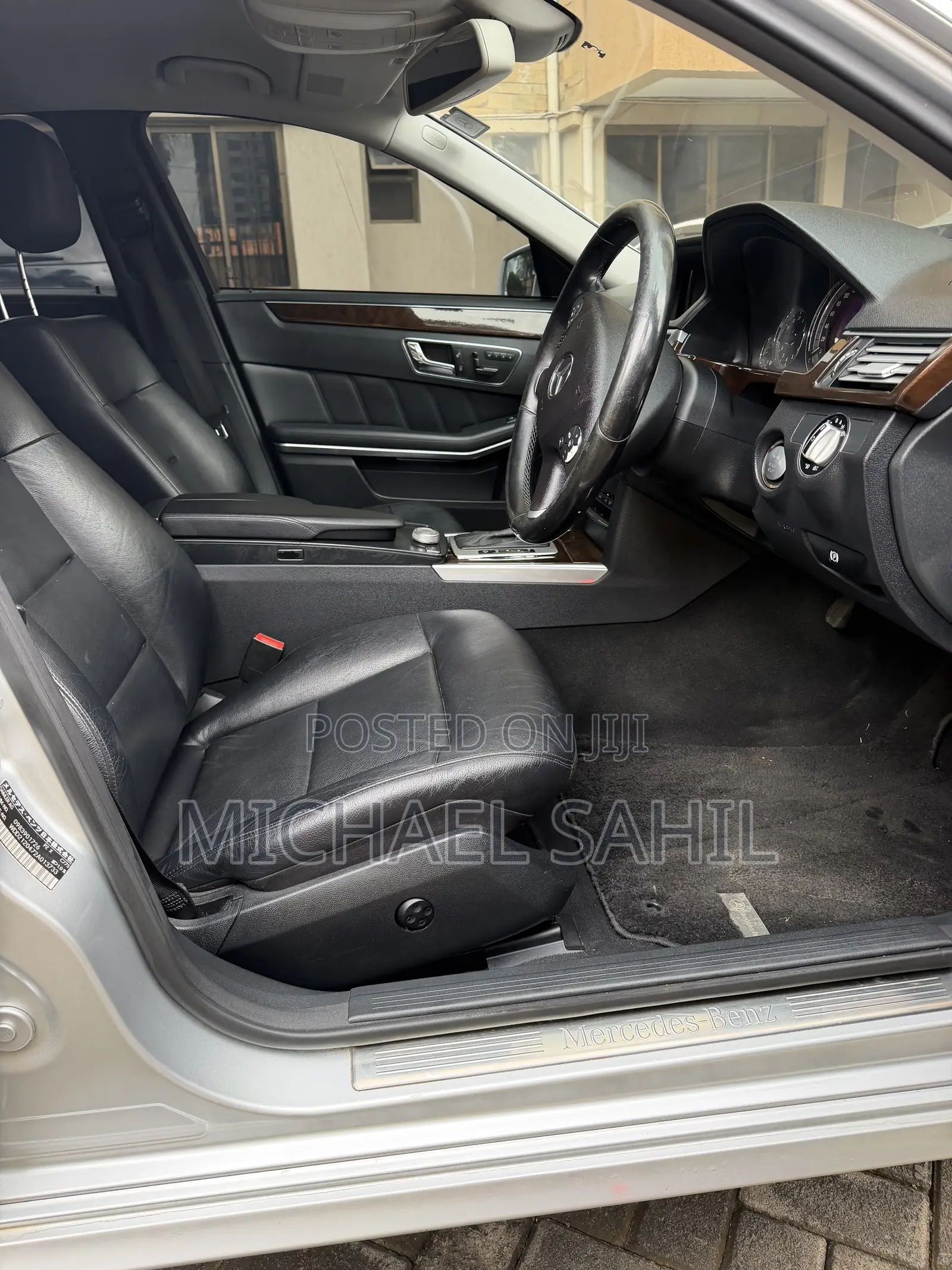 Mercedes-Benz E250 2010 Silver