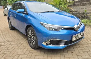 Toyota Auris 2015 Blue