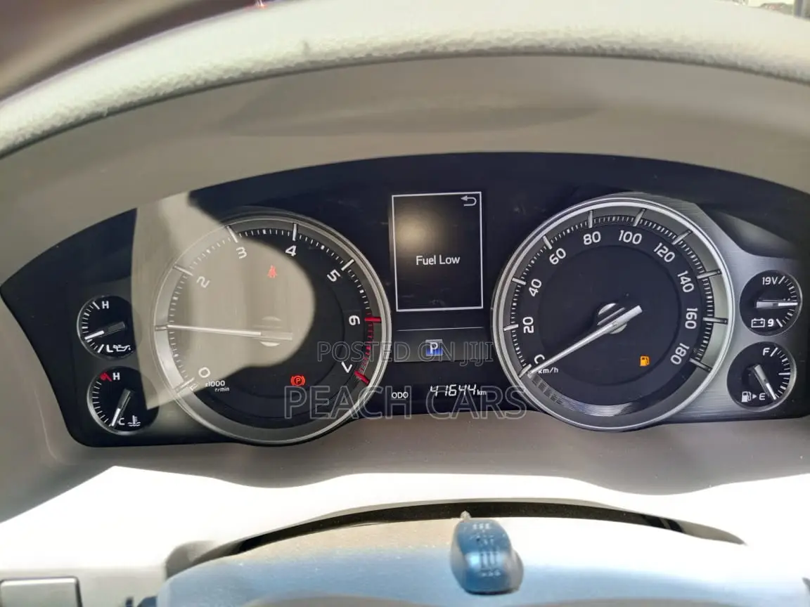 Toyota Land Cruiser 2018 White