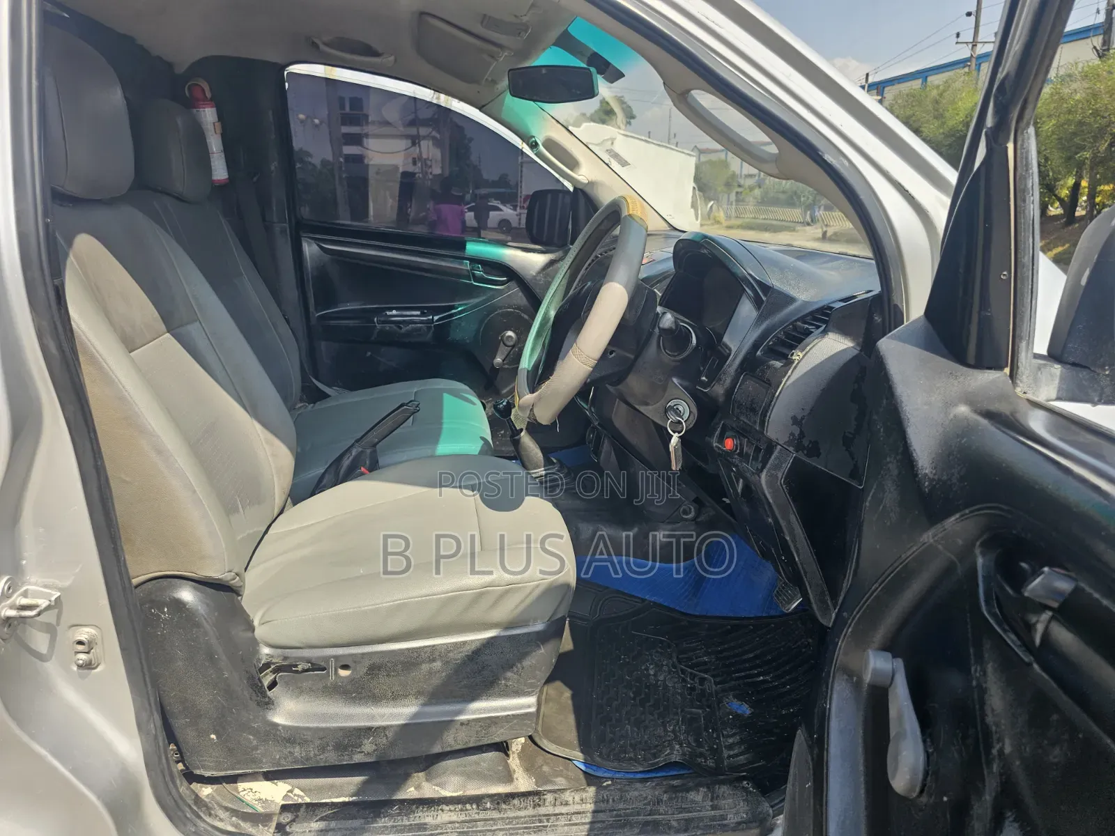 Isuzu D-MAX 2014 Silver
