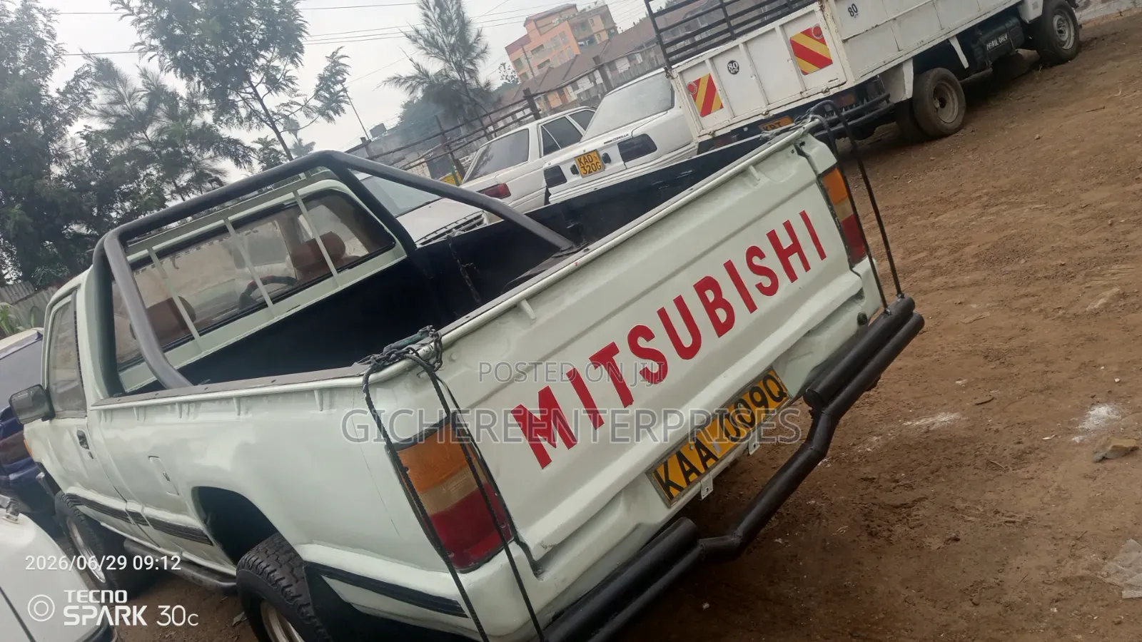 Mitsubishi L200 2004 White
