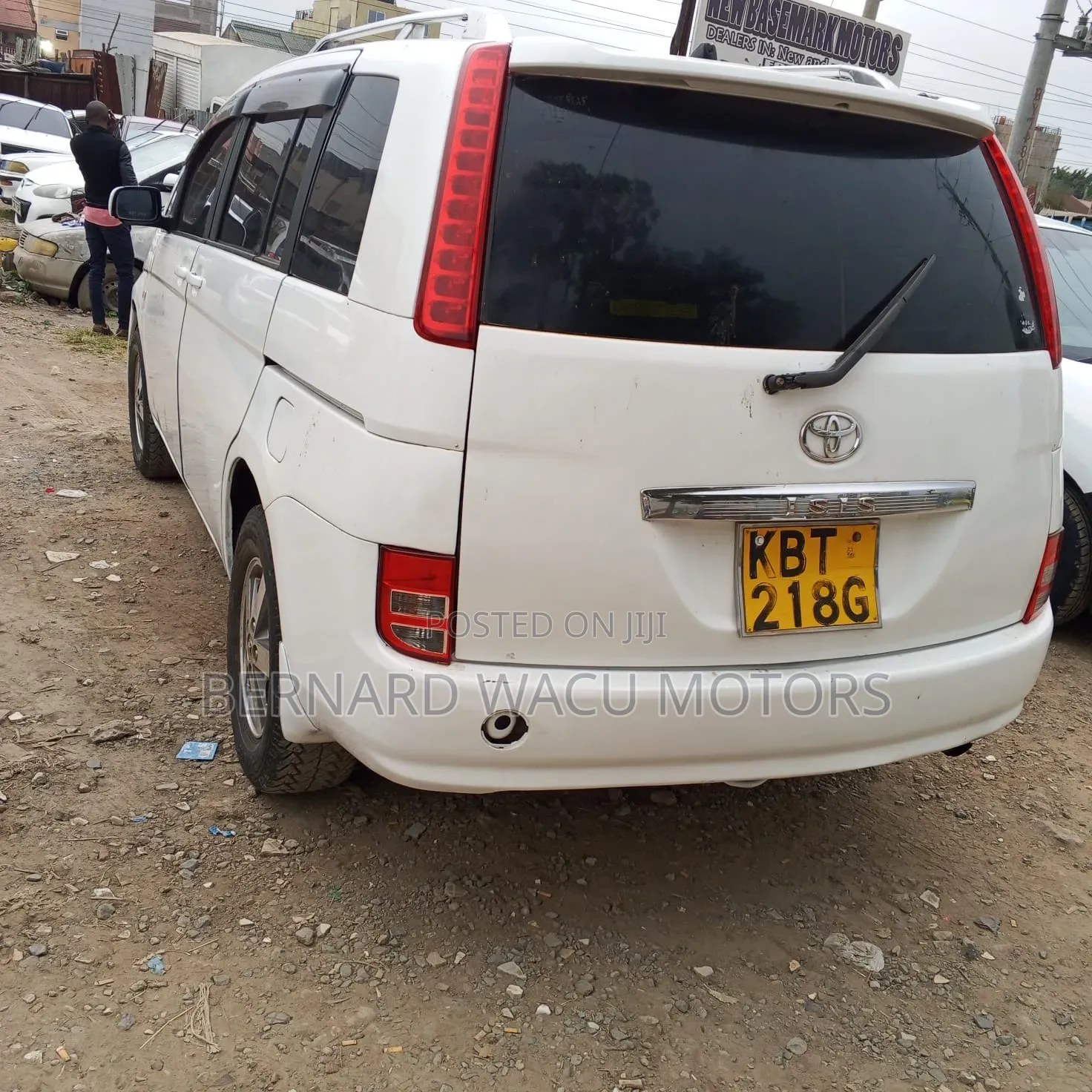 Toyota ISIS 2005 White