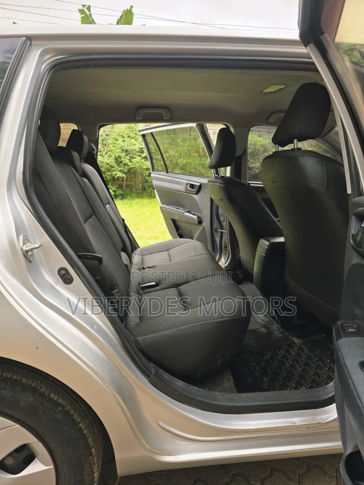 Toyota Corolla Fielder 2012 Silver
