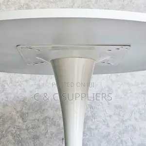 Round Tulip Table -80cm