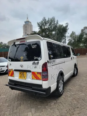 Toyota HiAce 2014 White