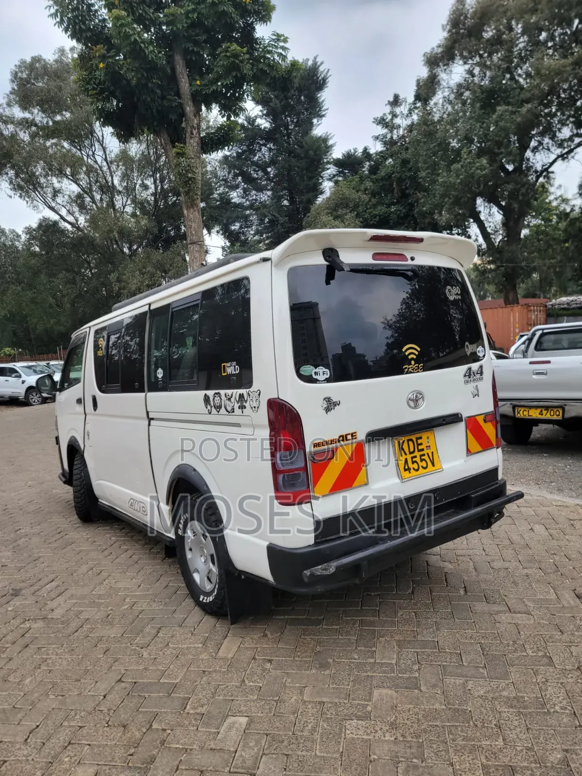 Toyota HiAce 2014 White
