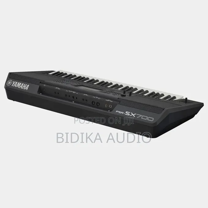 Yamaha PSR-Sx700 61-Key Digital Arranger Workstation Keyboard