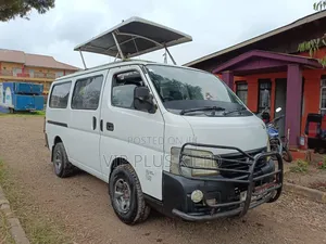 Nissan Caravan (Urvan) 2005 White