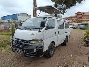 Nissan Caravan (Urvan) 2005 White