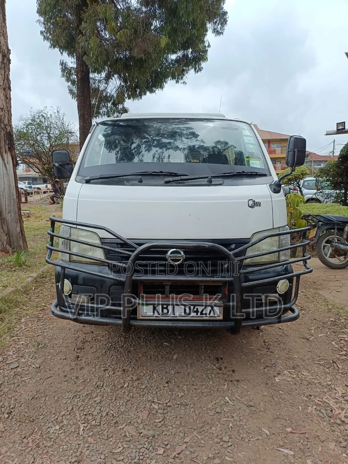 Nissan Caravan (Urvan) 2005 White
