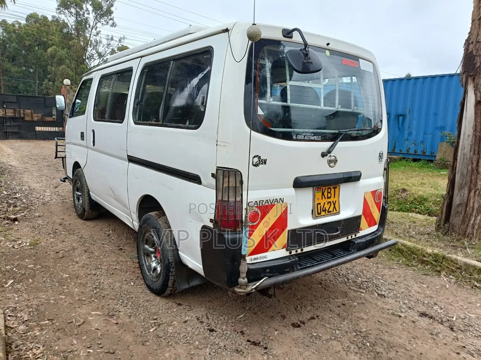 Nissan Caravan (Urvan) 2005 White