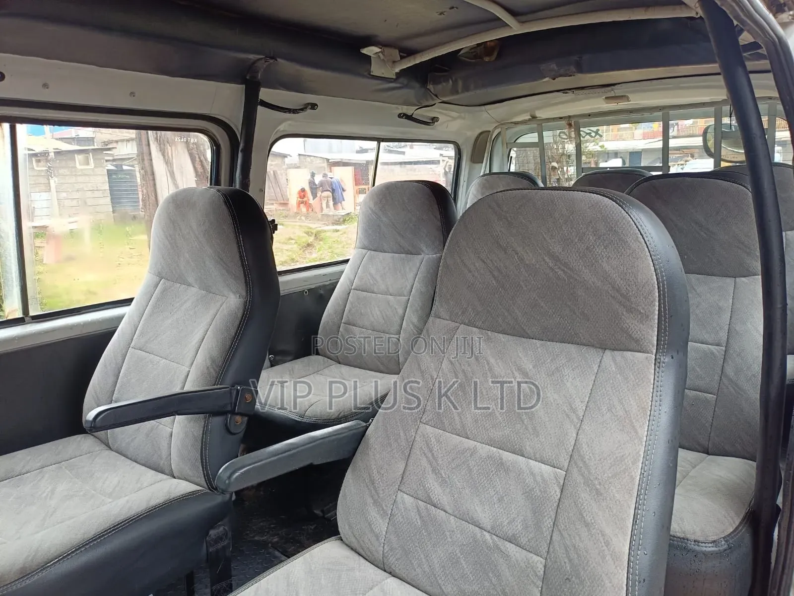 Nissan Caravan (Urvan) 2005 White