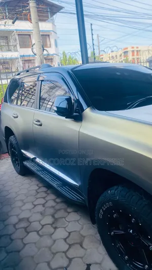 Toyota Land Cruiser Prado 2019
