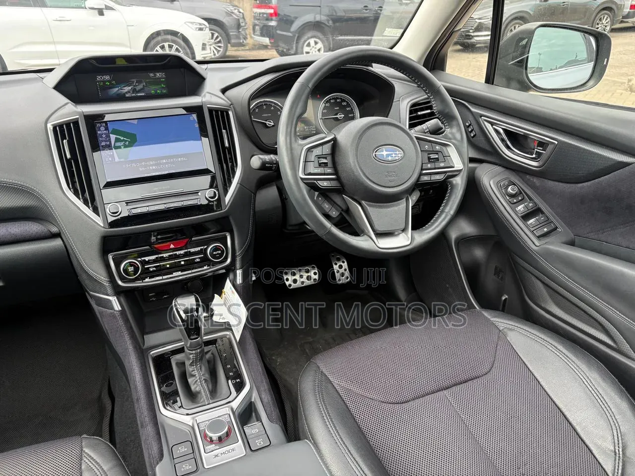 Subaru Forester 2022 Silver