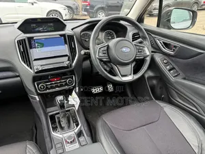 Subaru Forester 2022 Silver