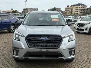 Subaru Forester 2022 Silver