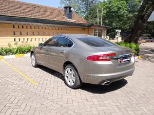 Jaguar XF 2009 Gray