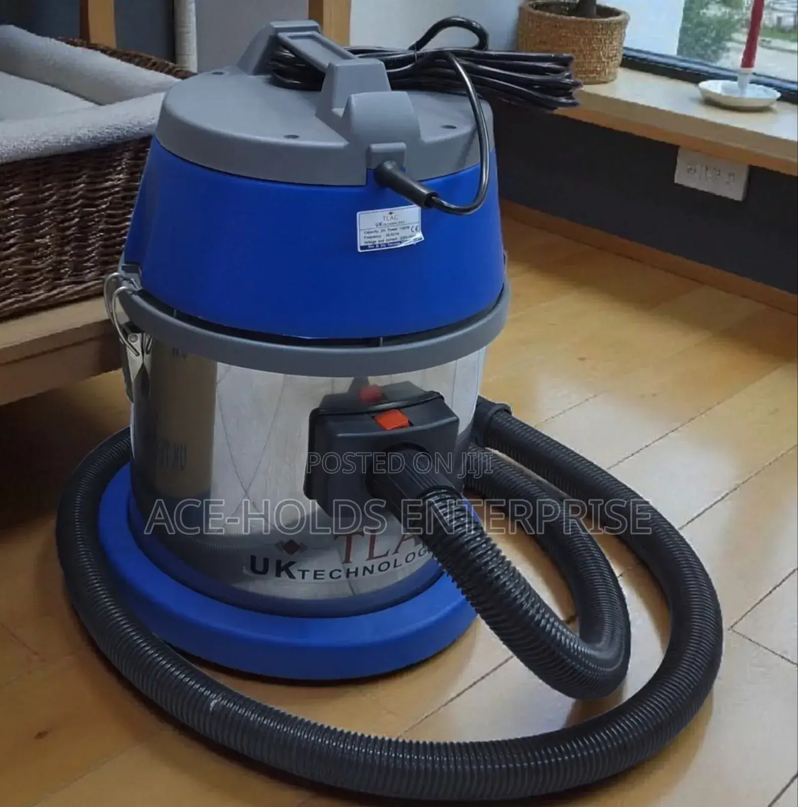 Tlac Wet and Dry Vacuum Cleaner 20 Litres, 5m Cable