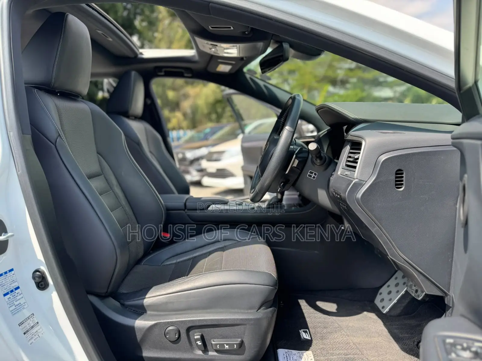 Lexus RX 300 4WD 2019 White