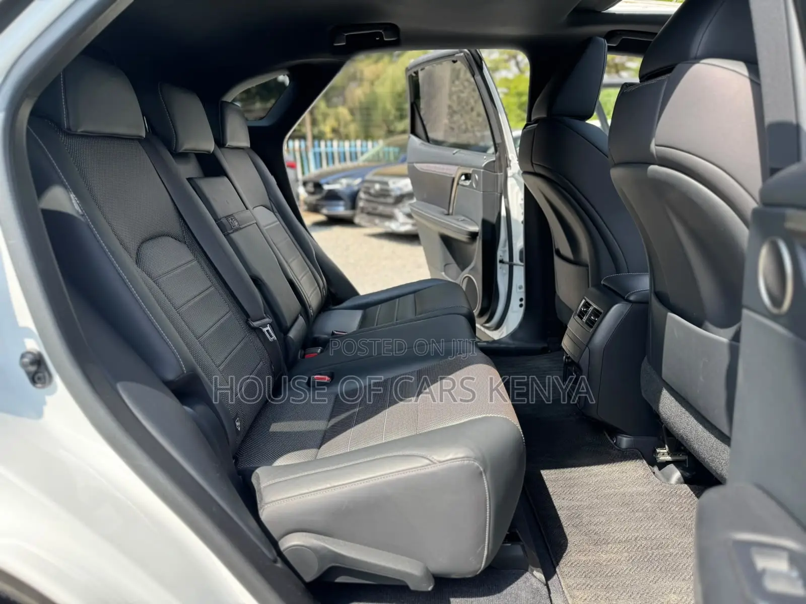 Lexus RX 300 4WD 2019 White